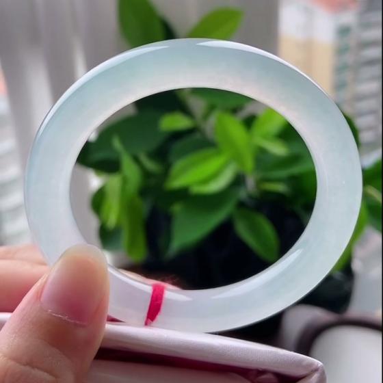白冰白月光圆条手镯